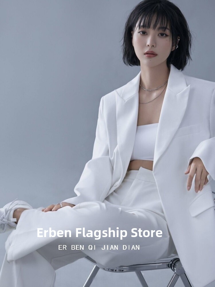 White Suit Theme Fashion Magaz - Ethnic Fashion Magazine recension och pris